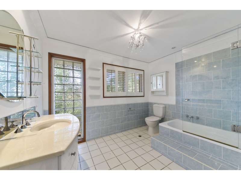 14 Tutoko Court, Aspley QLD 4034