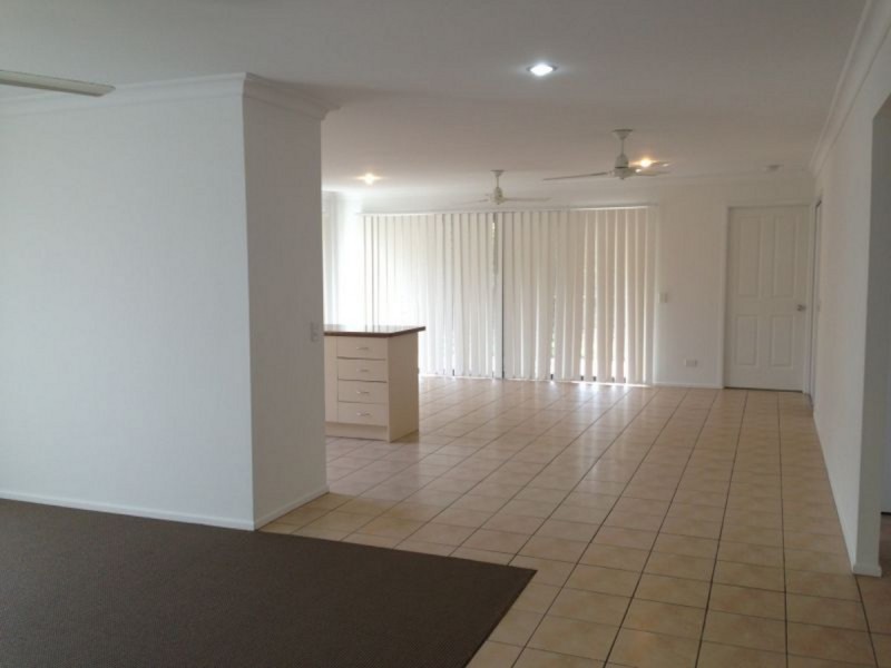 13 Oaktree Place, Bracken Ridge QLD 4017