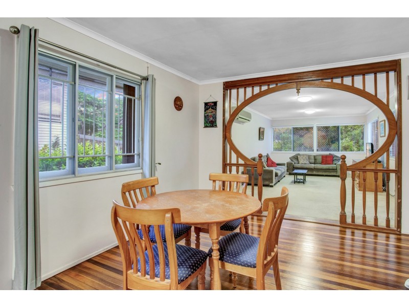 8 Narthanya Street, Chermside West QLD 4032