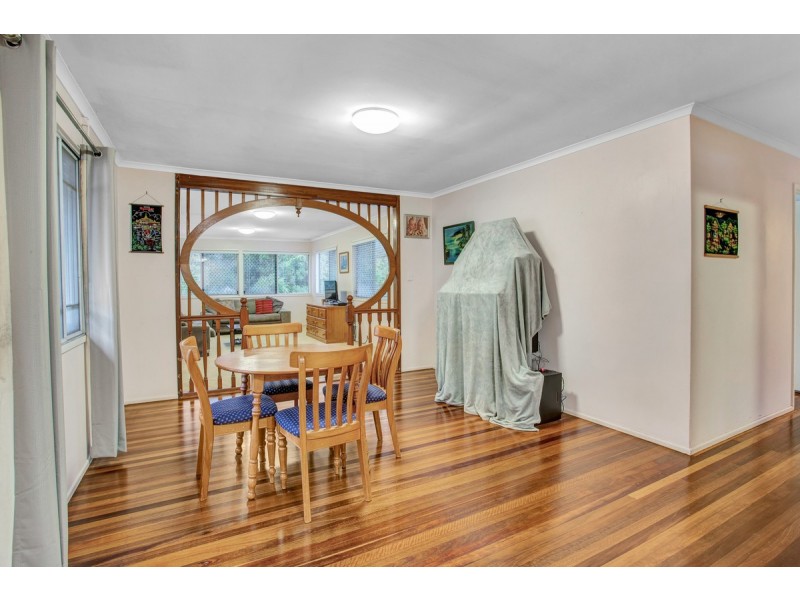 8 Narthanya Street, Chermside West QLD 4032