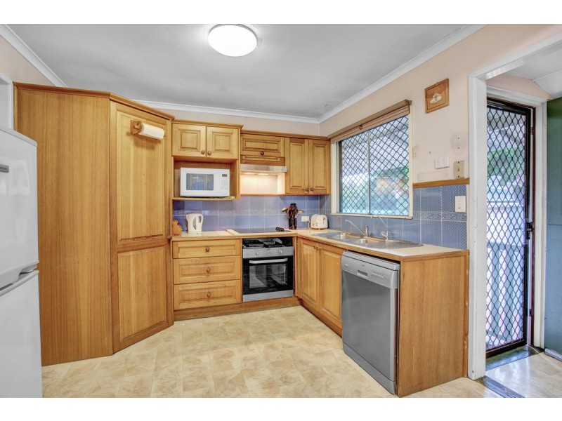 8 Narthanya Street, Chermside West QLD 4032