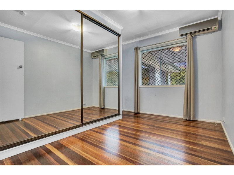 8 Narthanya Street, Chermside West QLD 4032