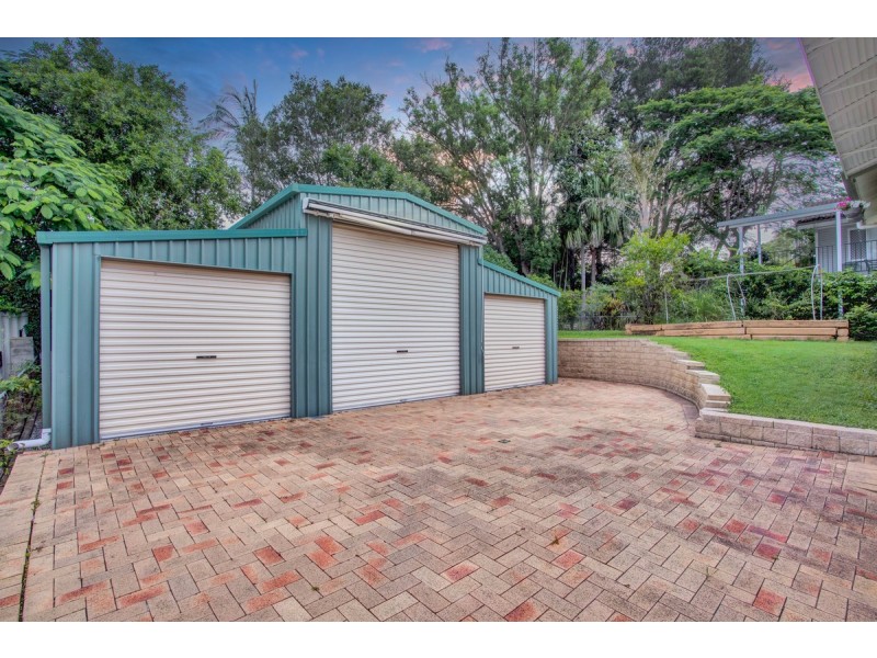 8 Narthanya Street, Chermside West QLD 4032