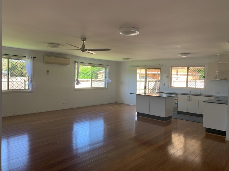 8 Acacia Close, Fitzgibbon QLD 4018