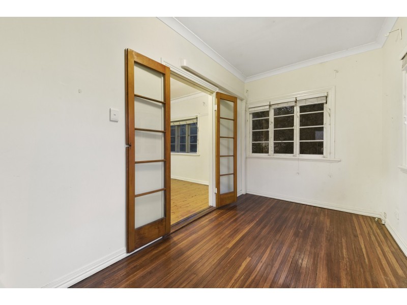 17 Hutton Road, Aspley QLD 4034