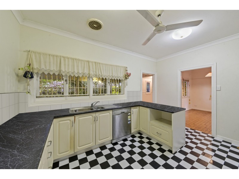 17 Hutton Road, Aspley QLD 4034