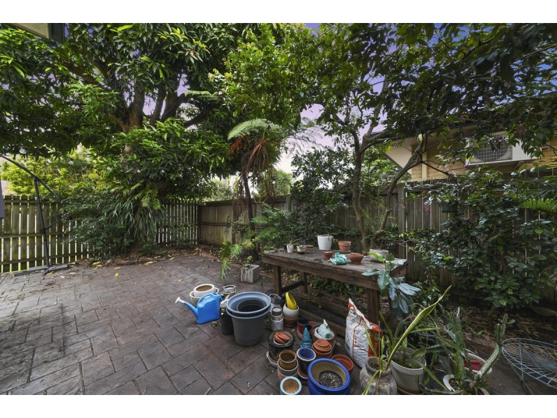 17 Hutton Road, Aspley QLD 4034