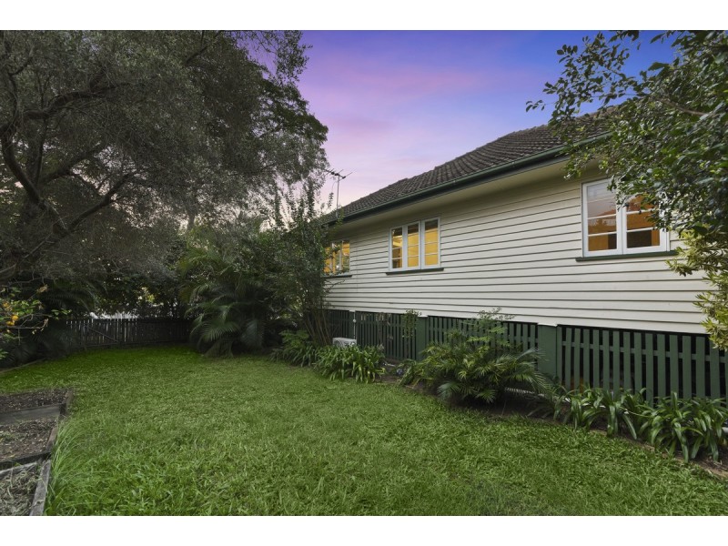 17 Hutton Road, Aspley QLD 4034