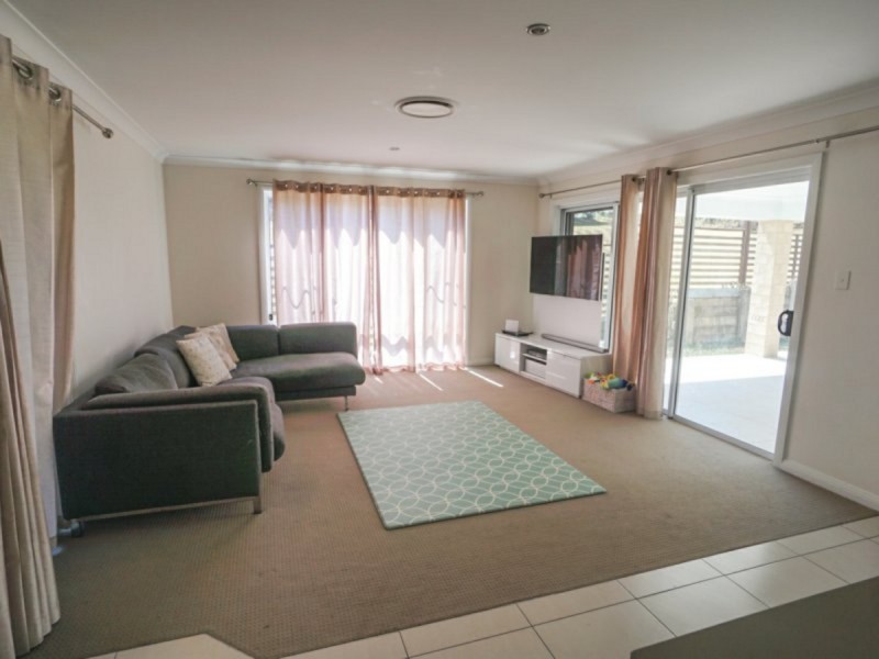129 McGinn Road, Ferny Grove QLD 4055