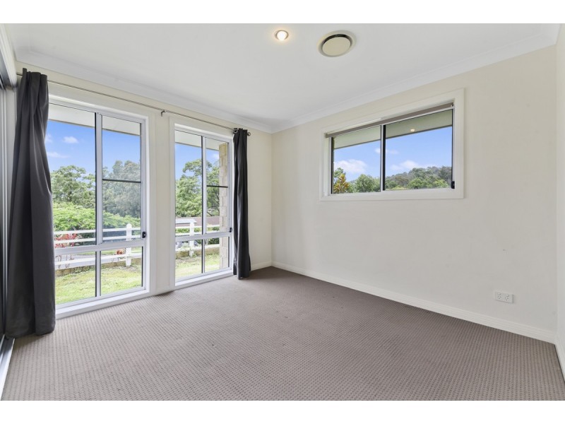 129 McGinn Road, Ferny Grove QLD 4055