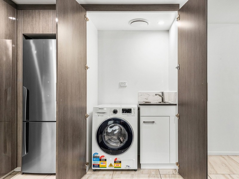 2102/91 Kittyhawk Drive, Chermside QLD 4032