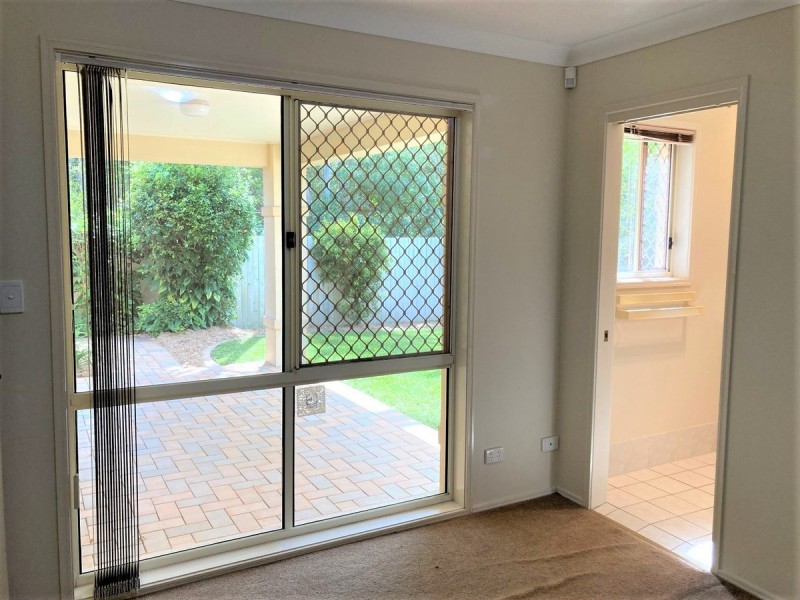 5 Monroe Place, Mcdowall QLD 4053