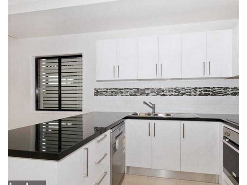 2/26 Latham Street, Chermside QLD 4032