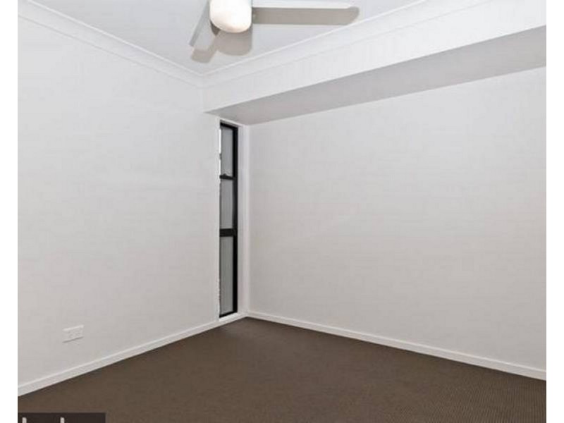 2/26 Latham Street, Chermside QLD 4032