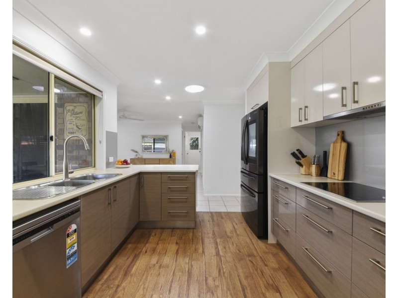 24 Lockyer Drive, Bray Park QLD 4500