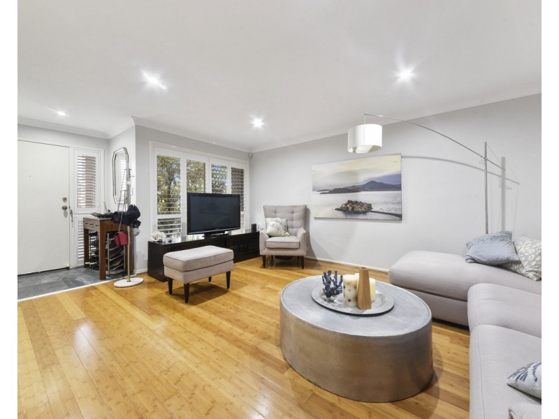 11 Manitoba Place, Wavell Heights QLD 4012