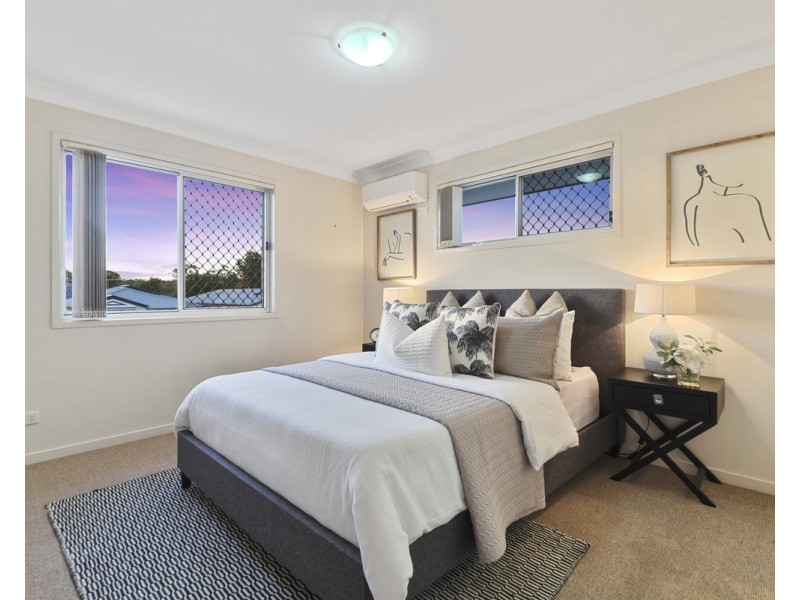 8 Caribou Crescent, Fitzgibbon QLD 4018