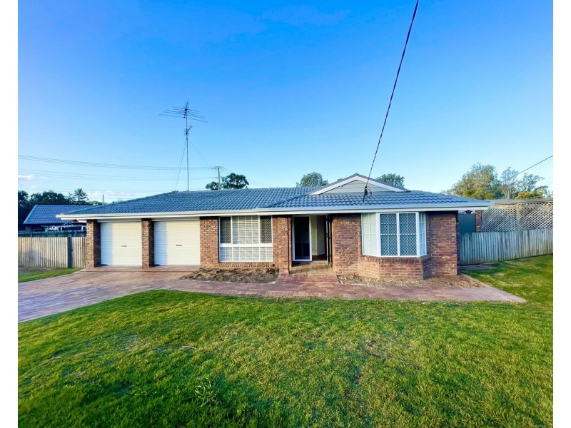 4 Hylacola Street, Albany Creek QLD 4035