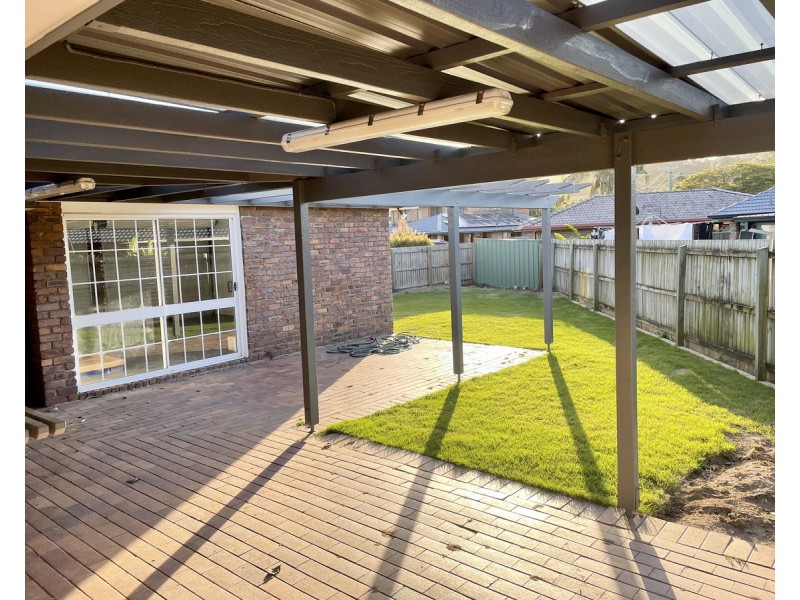 4 Hylacola Street, Albany Creek QLD 4035