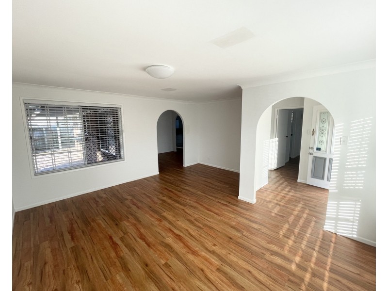 4 Hylacola Street, Albany Creek QLD 4035