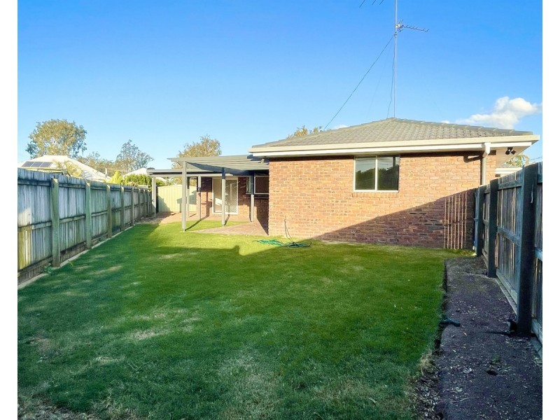 4 Hylacola Street, Albany Creek QLD 4035