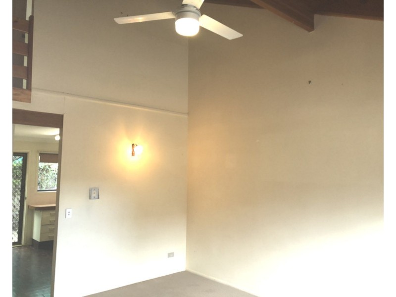 10/93-95 Barbaralla Drive, Springwood QLD 4127