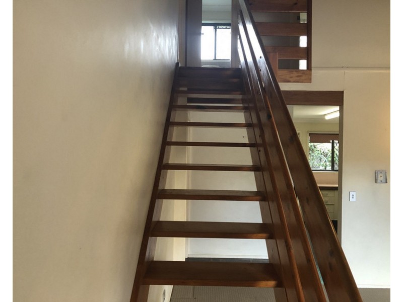 10/93-95 Barbaralla Drive, Springwood QLD 4127