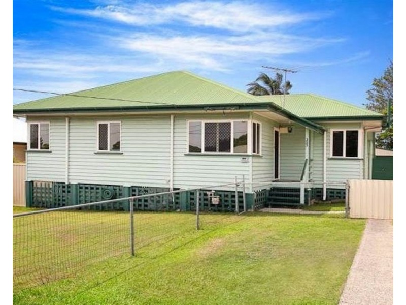 327 Hamilton Road, Chermside QLD 4032