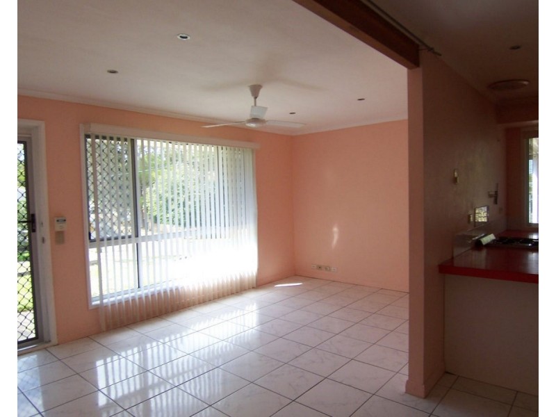 2 Neranda Court, Holland Park QLD 4121