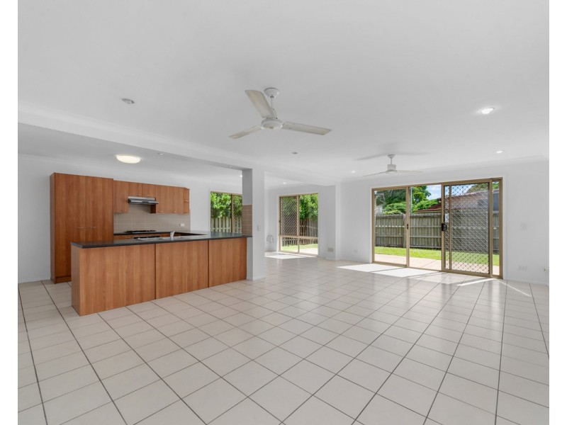 18 Acacia Crescent, Kallangur QLD 4503