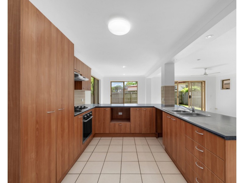 18 Acacia Crescent, Kallangur QLD 4503