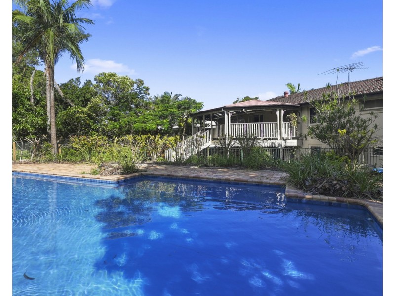 15 Lawrence Road, Chermside West QLD 4032