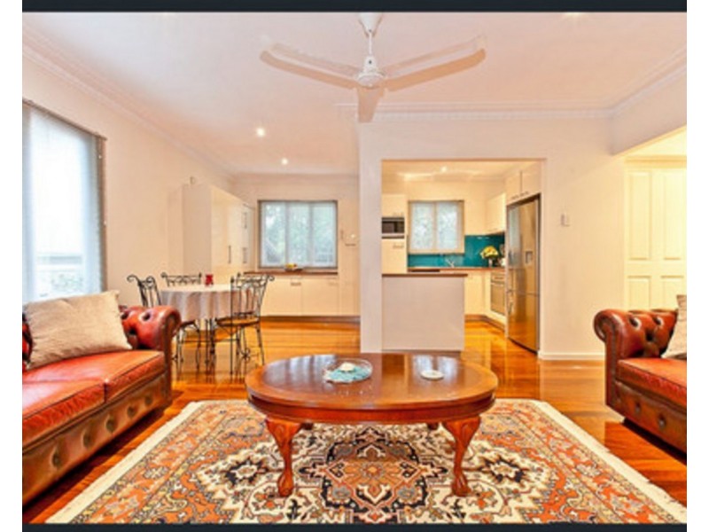 16 Glenhaven Street, Kedron QLD 4031