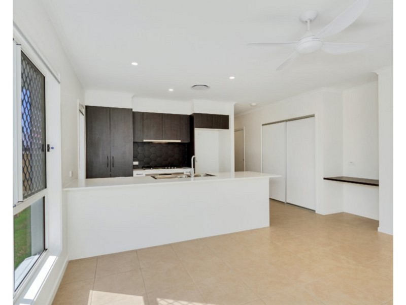 16 Sandpiper Street, Nudgee QLD 4014