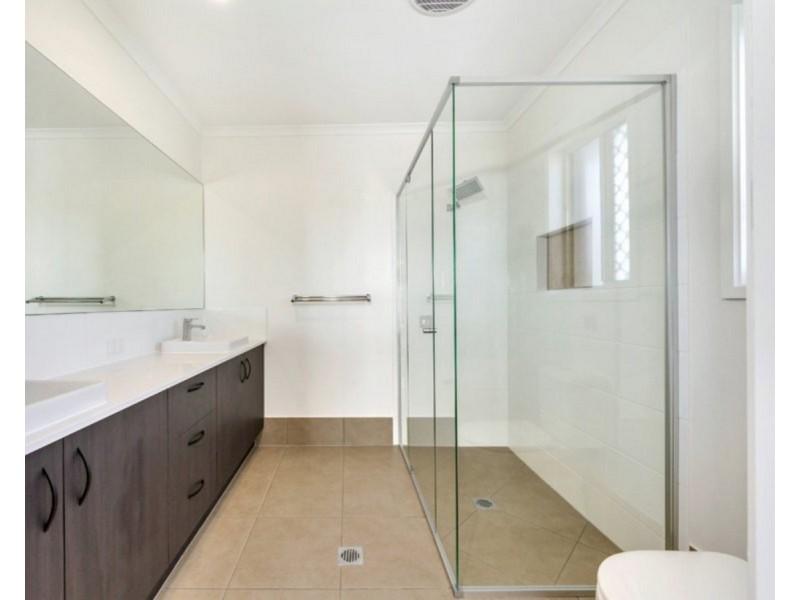 16 Sandpiper Street, Nudgee QLD 4014