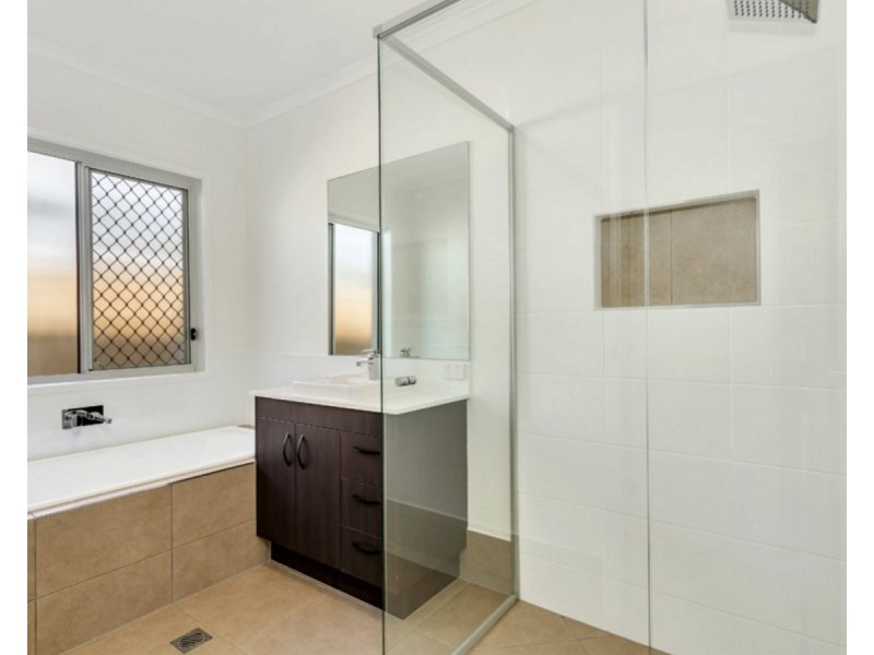 16 Sandpiper Street, Nudgee QLD 4014