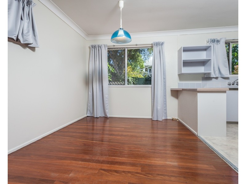 25 Sammells Drive, Chermside QLD 4032