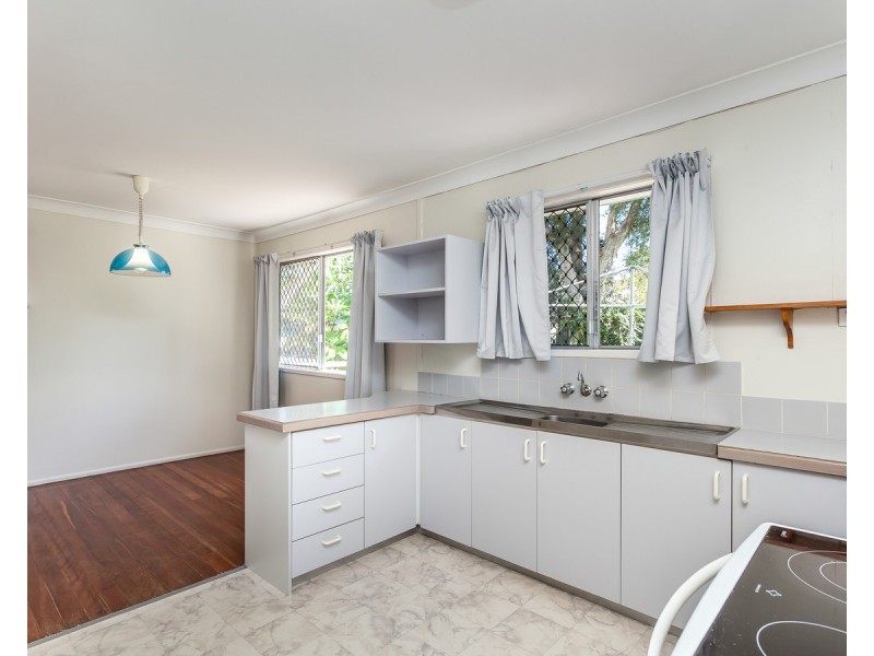 25 Sammells Drive, Chermside QLD 4032