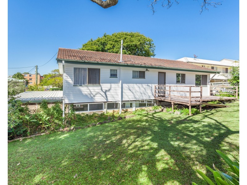 25 Sammells Drive, Chermside QLD 4032