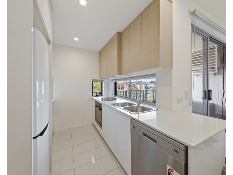 202/15 Ethel Street, Chermside QLD 4032