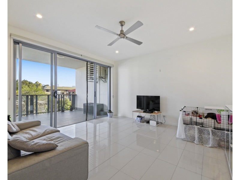202/15 Ethel Street, Chermside QLD 4032