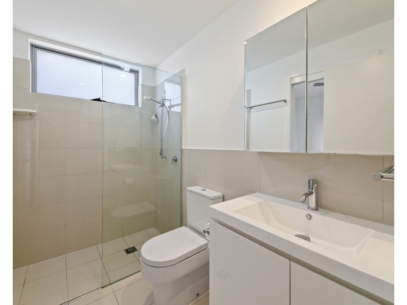 202/15 Ethel Street, Chermside QLD 4032