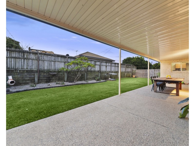 22 Riverbend Crescent, Morayfield QLD 4506