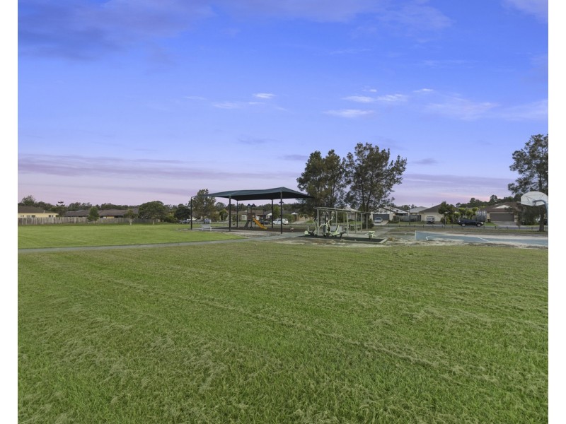 22 Riverbend Crescent, Morayfield QLD 4506