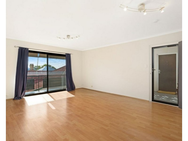 2/8 Lisson Grove, Wooloowin QLD 4030