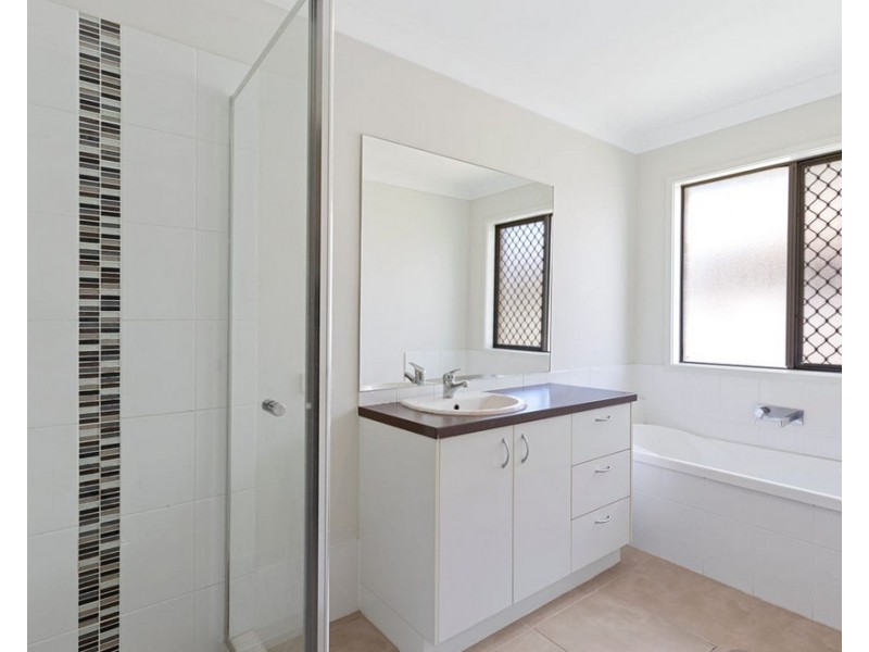 5 Twickenham Place, Bald Hills QLD 4036