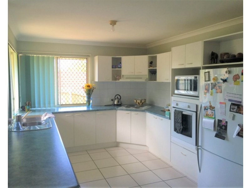 18 Silkyoak Way, Albany Creek QLD 4035