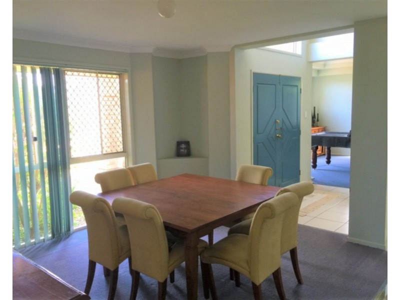 18 Silkyoak Way, Albany Creek QLD 4035