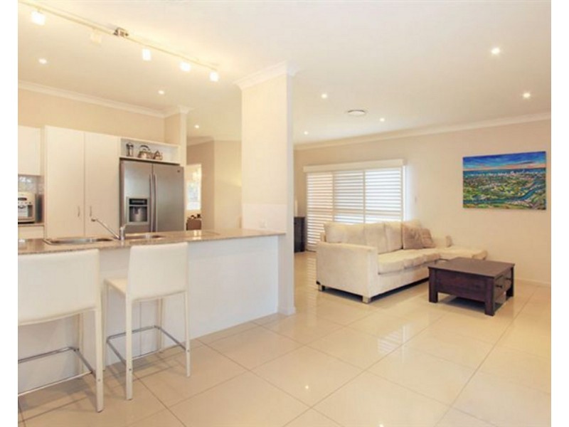 63 Petrie Crescent, Aspley QLD 4034