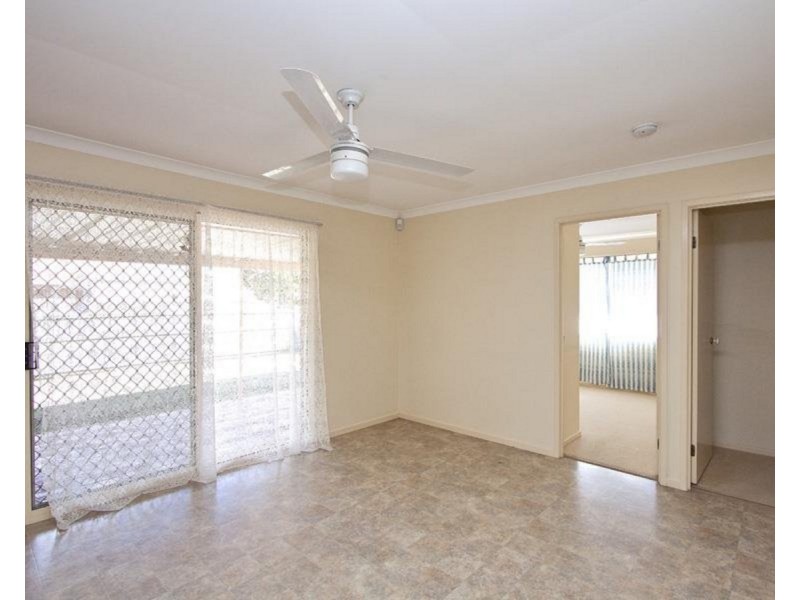 36 Cambridge Crescent, Fitzgibbon QLD 4018